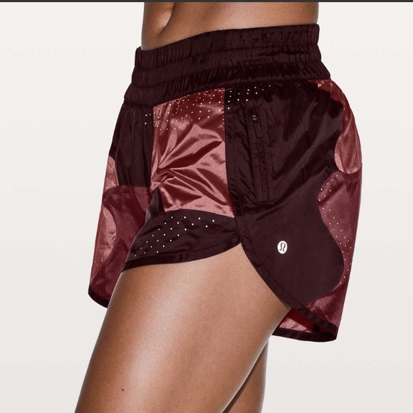 Lululemon Patch Game Short - Picture 2 of 9